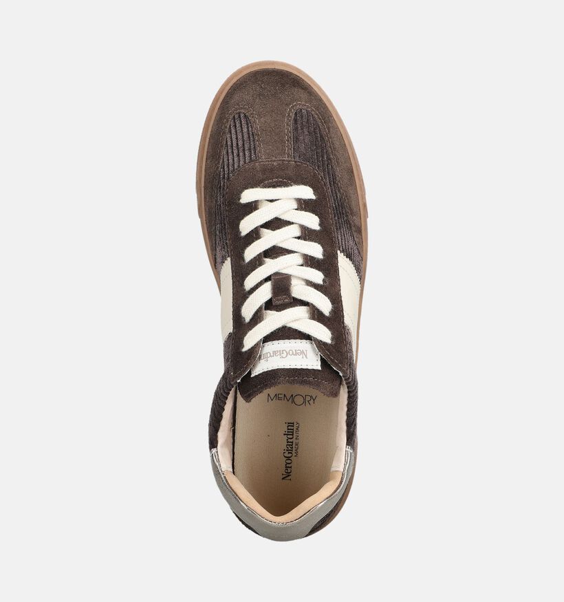 NeroGiardini Donkerbruine Sneakers voor dames (381720) - geschikt voor steunzolen