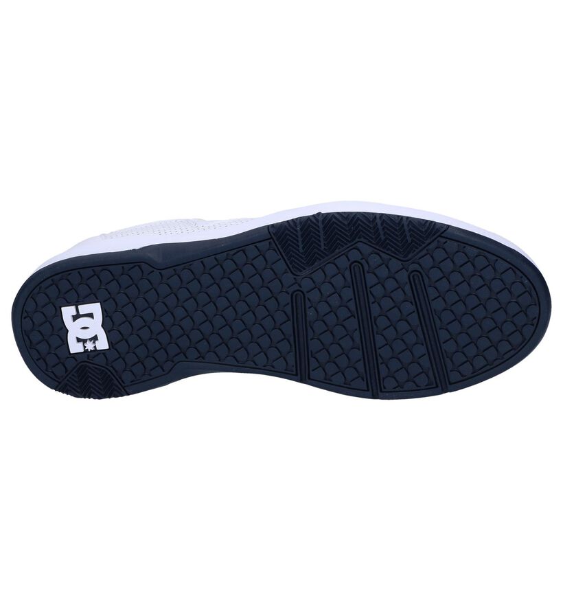 DC Shoes Barksdale Witte Sneakers in kunstleer (250821)