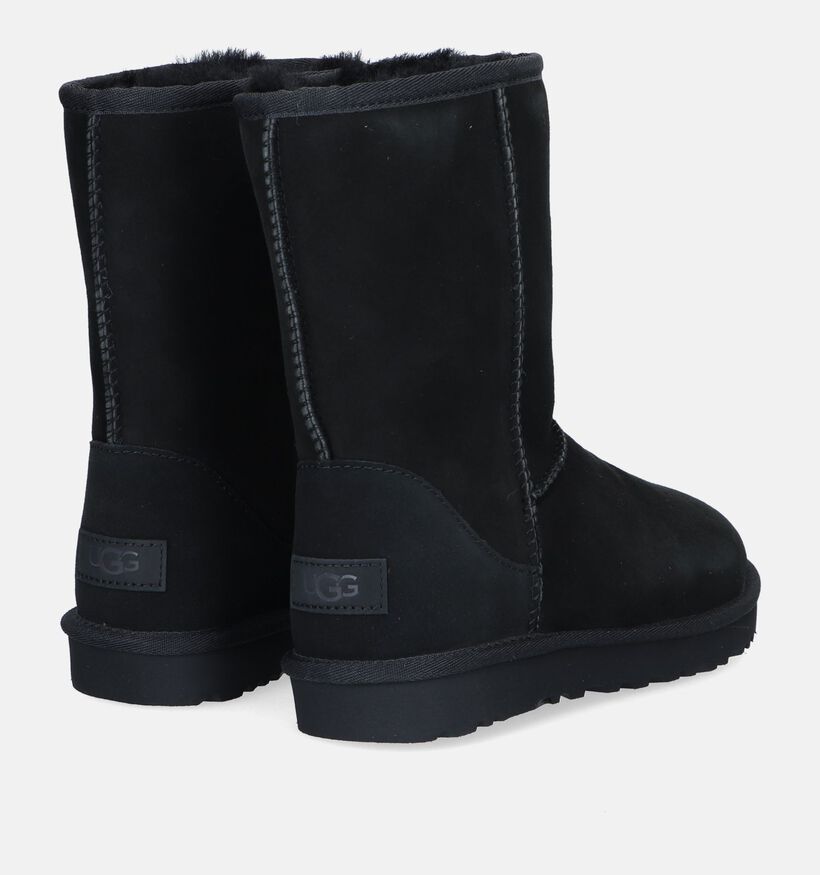 UGG Classic Short Bottes en Noir pour femmes (329271)