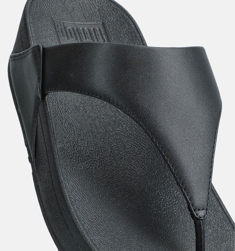 FitFlop Lulu Leather Toepost Zwarte Teenslippers FitFlop Lulu Leather Zwarte Slippers voor dames (368666)