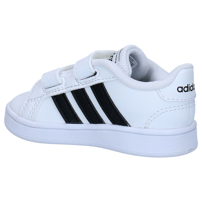 adidas Grand Court Baskets en Blanc en simili cuir (307964)