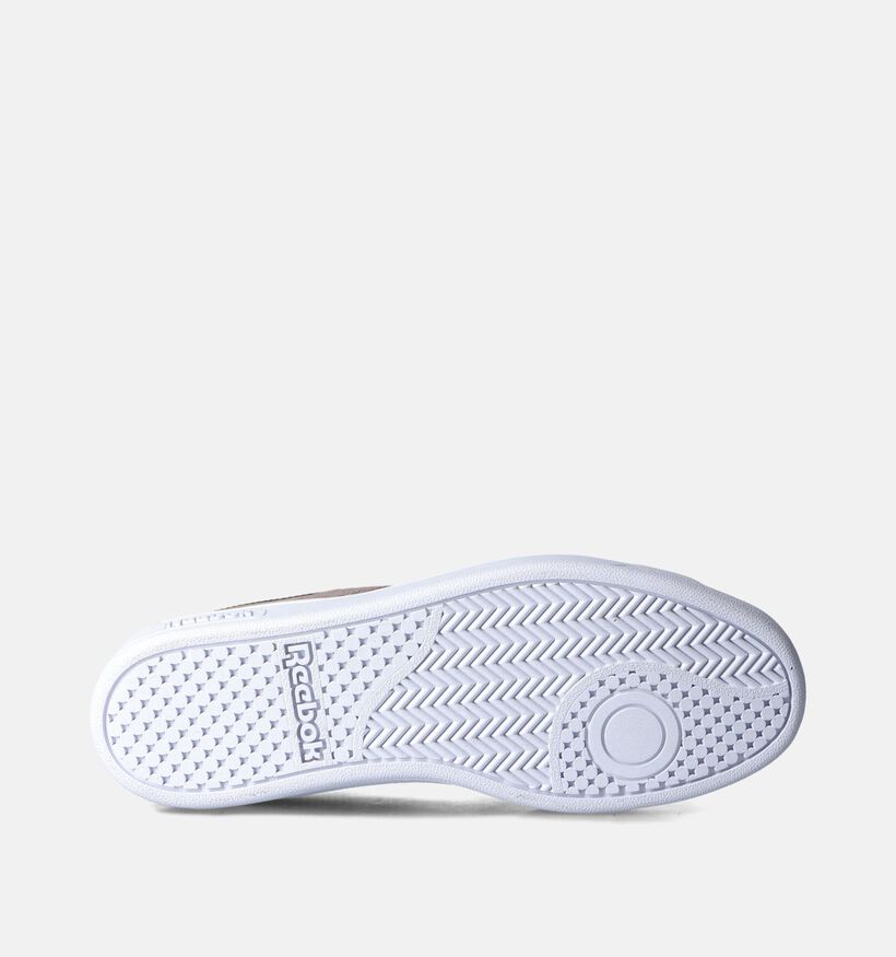 Reebok Court Retro Baskets en Gris pour hommes (351829)