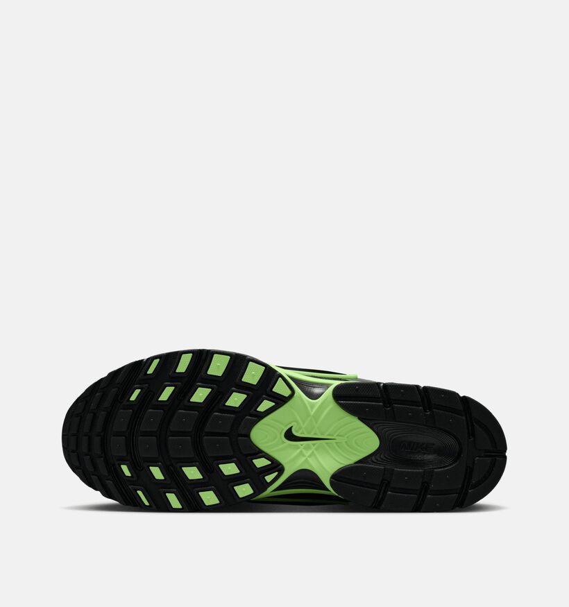 Nike Baskets basses en Noir pour hommes (359845)