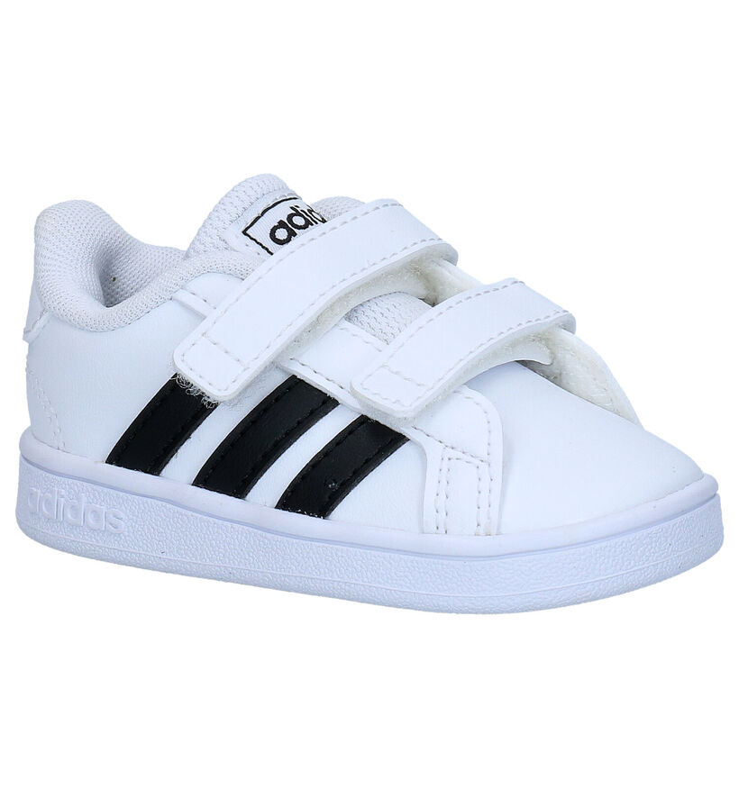 adidas Grand Court Baskets en Blanc en simili cuir (307964)