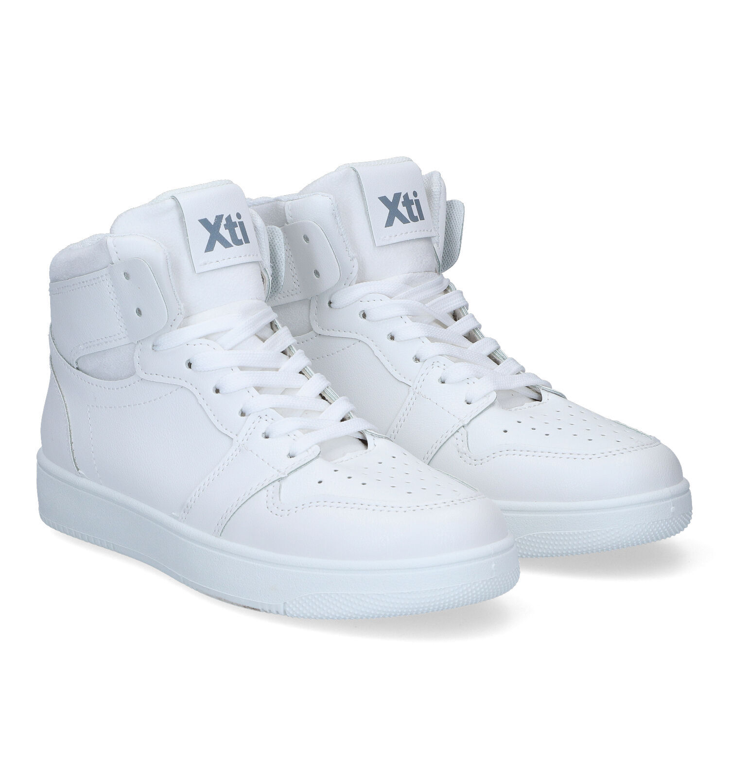 Hoge witte sale nikes dames