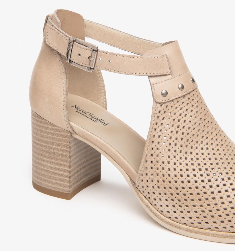 NeroGiardini Sandales &agrave; talons en Beige pour femmes (370654)