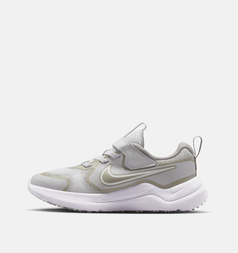 Nike Cosmic Runner Lichtgrijze Sneakers voor jongens (373436)