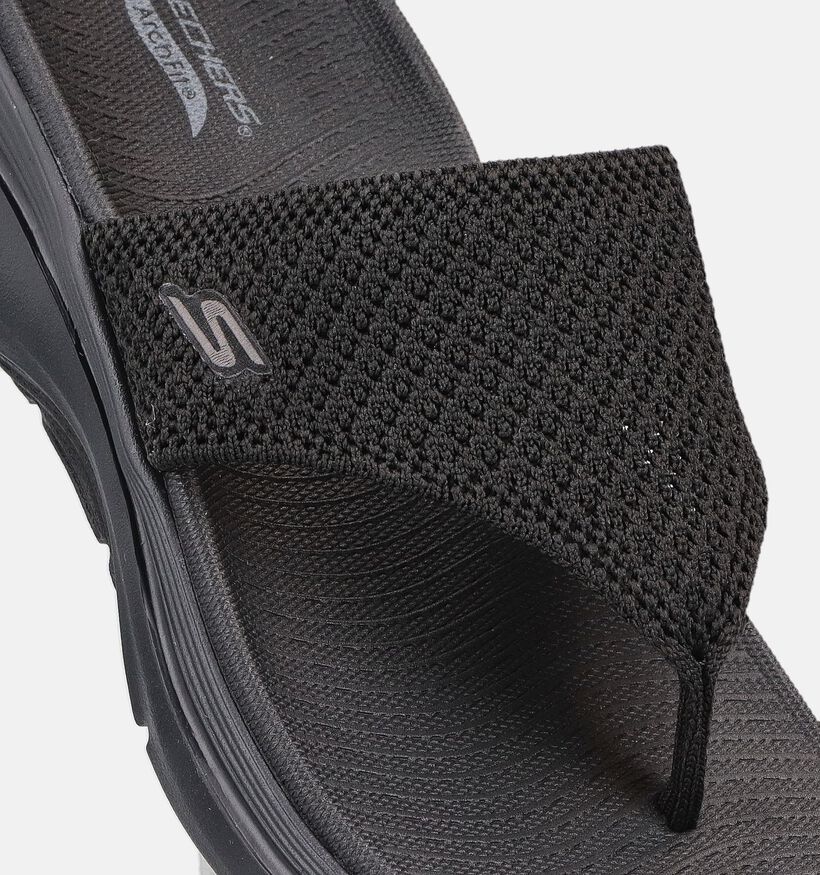 Skechers Go Walk Arch Fit Zwarte Slippers voor dames (371894)
