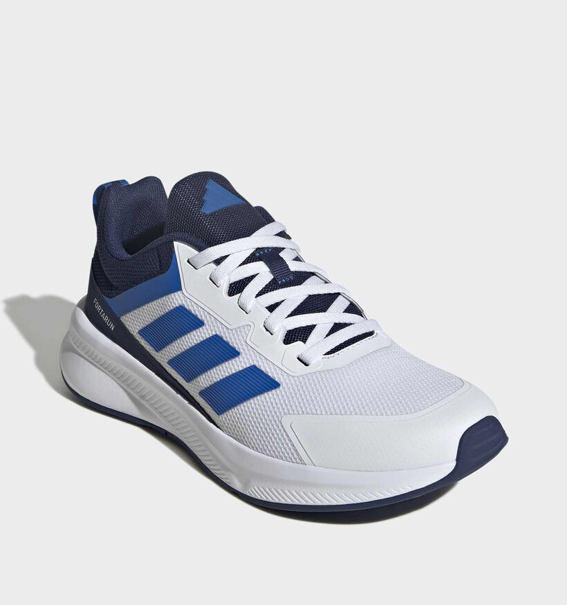 adidas Fortarun 4.0 Baskets en Blanc/Bleu pour gar&ccedil;ons (372683) - pour semelles orthop&eacute;diques