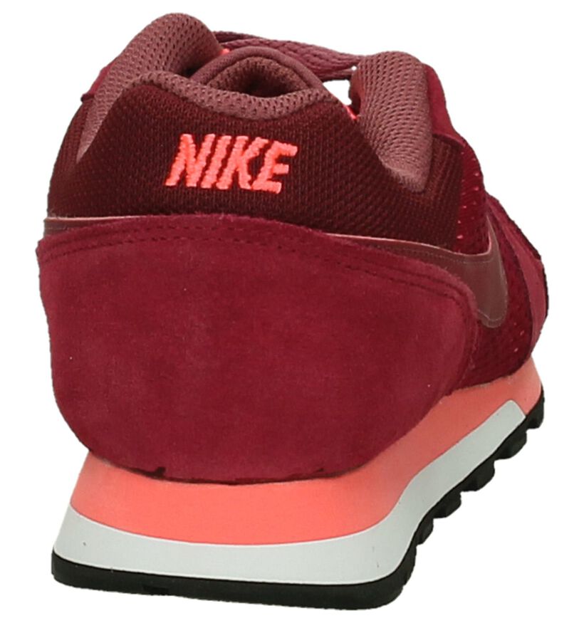 Rode Sneakers Nike MD Runner2 in daim (200134)