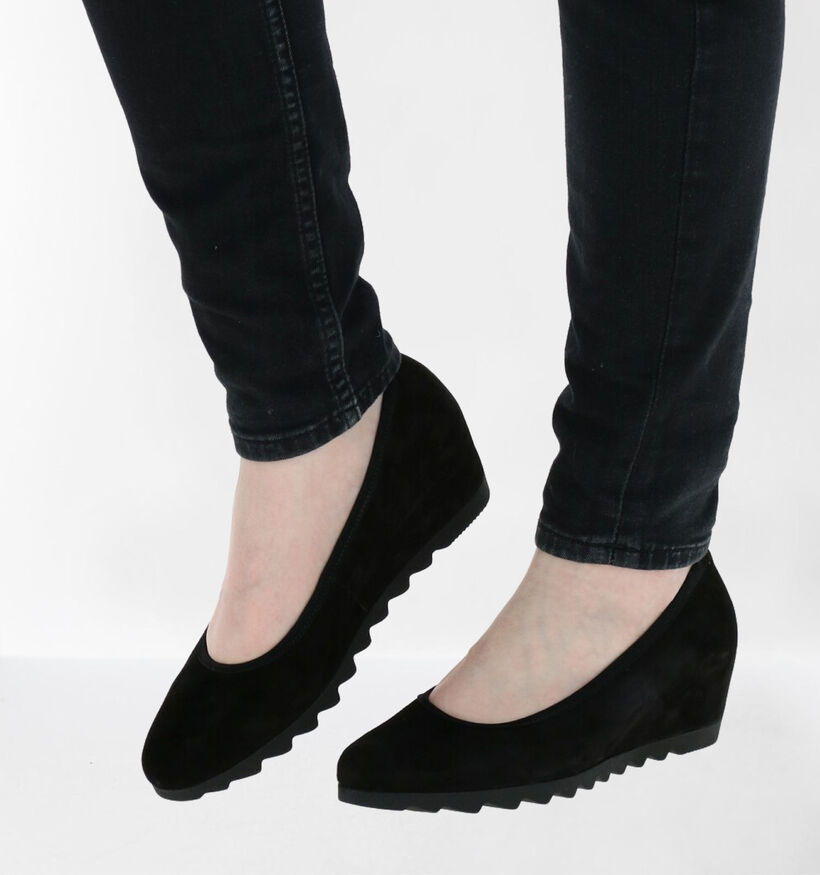 Gabor Sacchetto Zwarte Pumps in nubuck (282280)