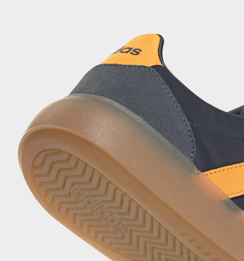 adidas Barreda Decode Baskets basses en Bleu fonc&eacute; pour hommes (372607) - pour semelles orthop&eacute;diques