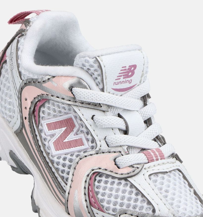 New Balance 530 Baskets en Blanc/Rose pour filles (390101) - pour semelles orthop&eacute;diques