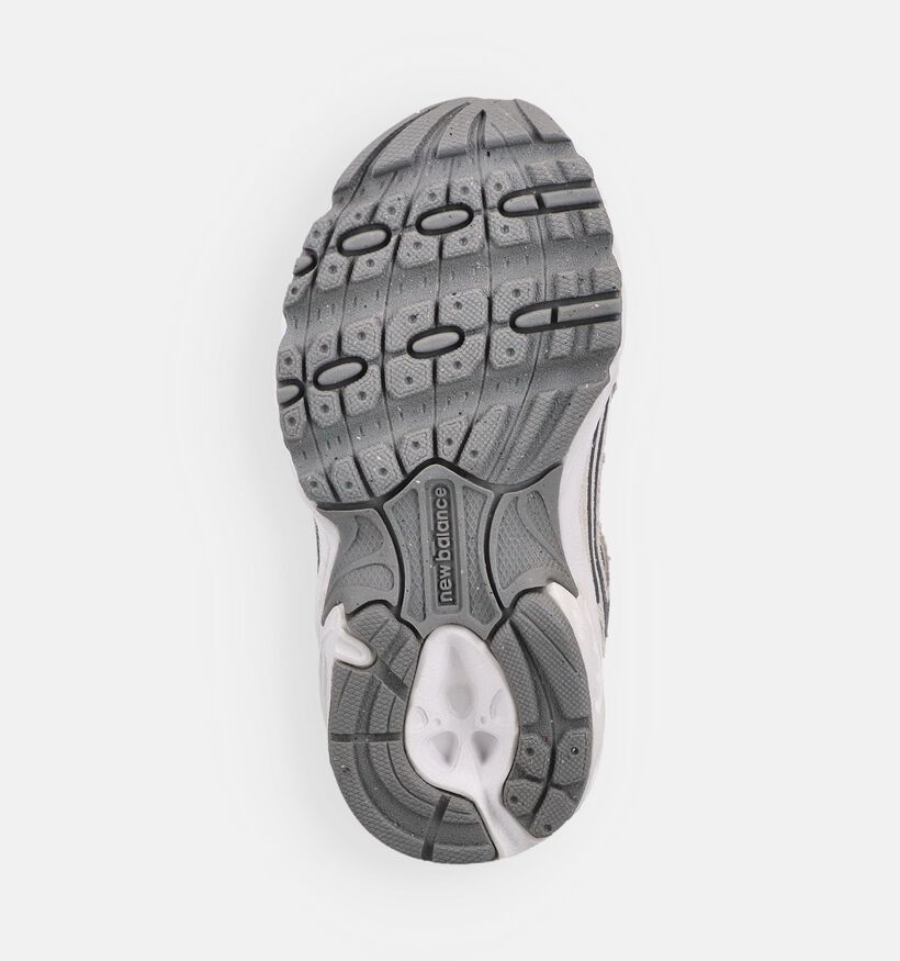 New Balance 530 Baskets basses en Gris pour gar&ccedil;ons (374096) - pour semelles orthop&eacute;diques