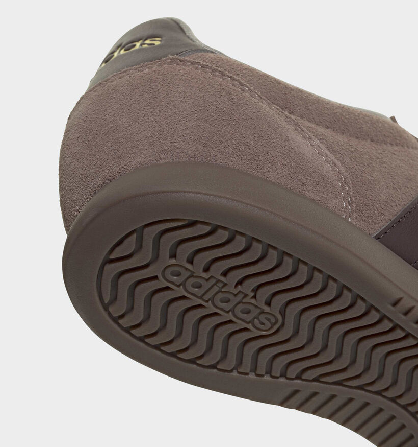 adidas Barreda Bruine Lage Sneakers voor dames (375365) - geschikt voor steunzolen