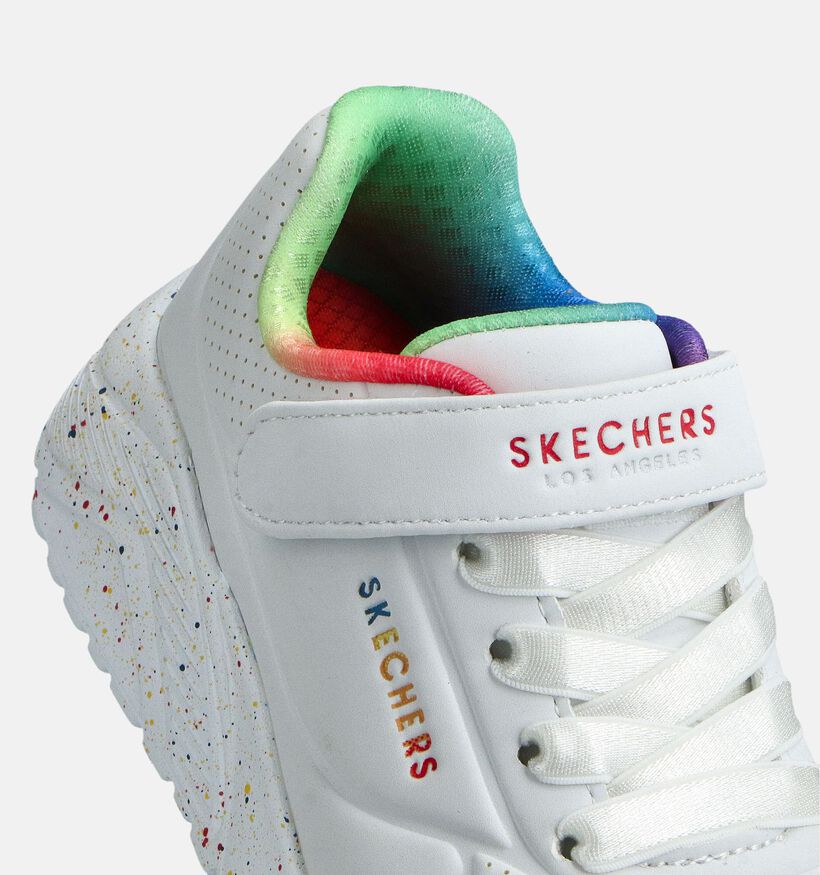 Skechers Uno Lite Rainbow Baskets en Blanc pour filles (366283) - pour semelles orthopédiques