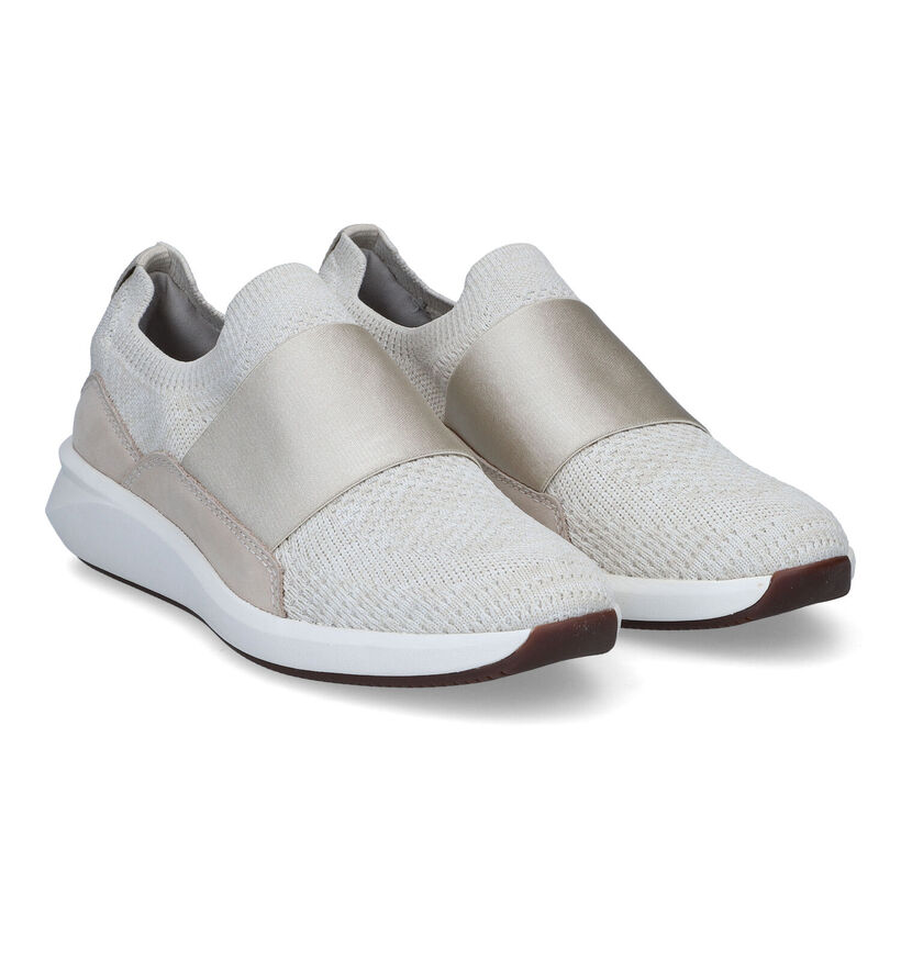 Clarks Un Rio Knit Chaussures slip-on en Beige en textile (304456)