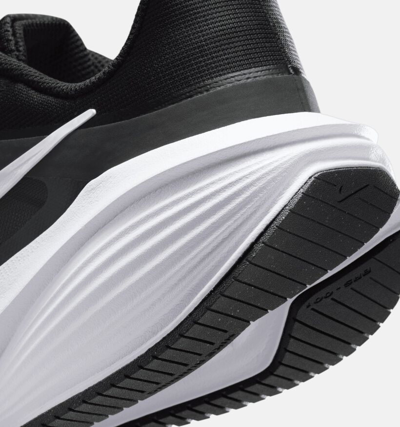 Nike Downshifter Baskets basses en Noir pour hommes (373033)