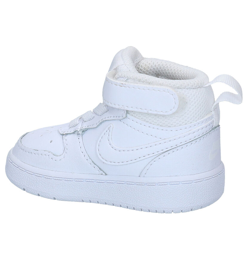 Nike Court Borough Baskets en Noir en cuir (293613)