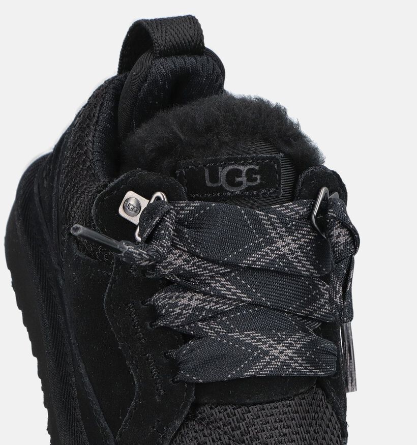 UGG Black Baskets en Noir pour filles (378055)