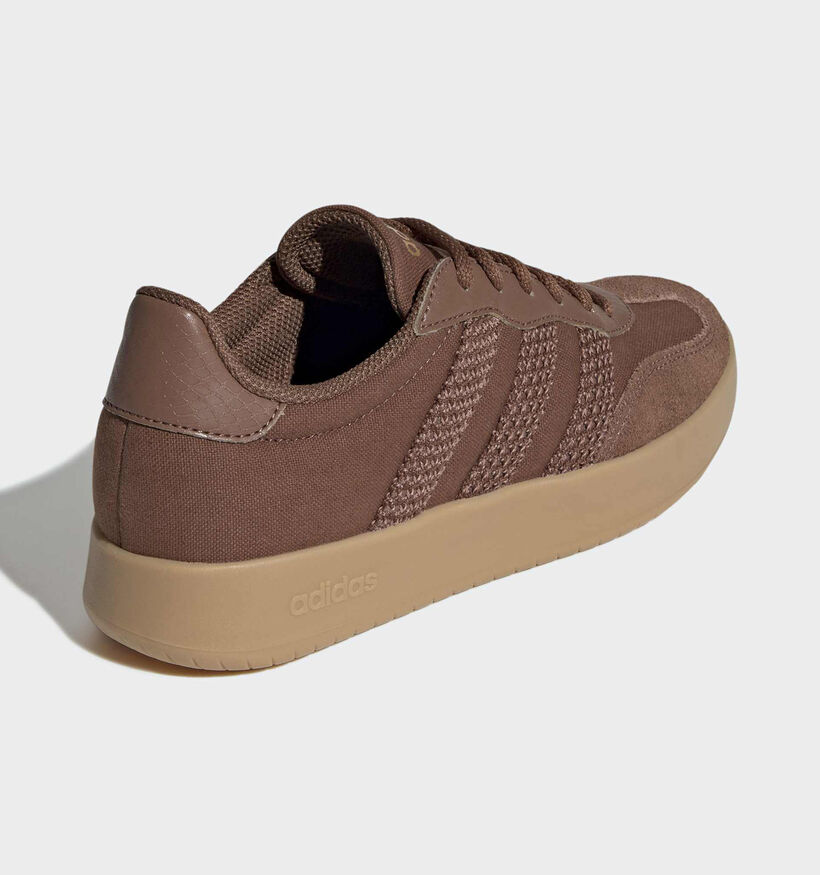 adidas Barreda Baskets en Marron pour femmes (375367)