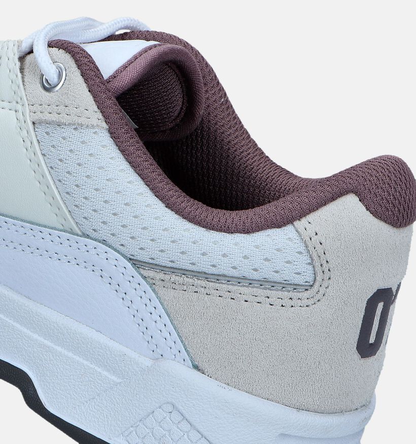 DC Shoes Construct Baskets en Blanc pour femmes (343851)