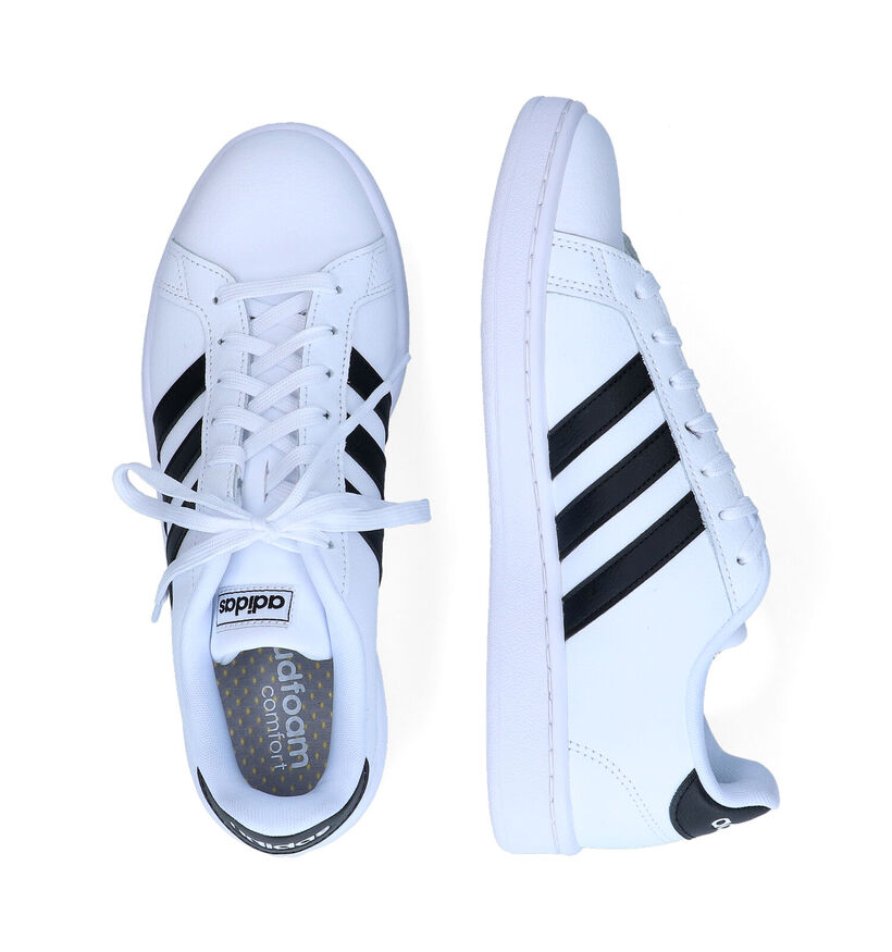 adidas Grand Court Baskets en Blanc pour hommes (308445)