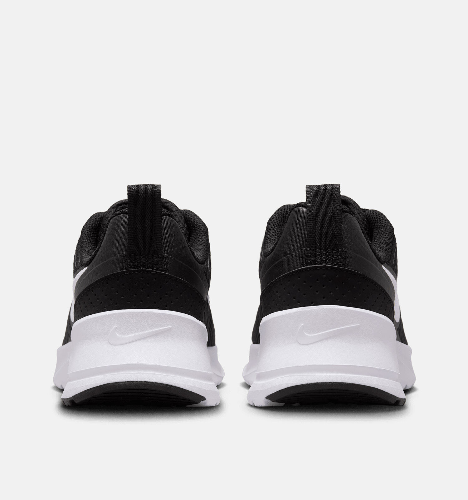 Nike Air Max Nuaxis Zwarte Sneakers | Dames Sneakers | Online op TORFS.BE