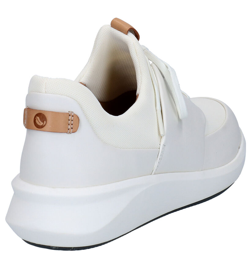 Witte Veterschoenen Unstructured by Clarks in leer (241587)