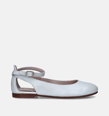 Ballerina's beige