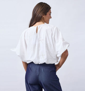 Sisters Point Blouses Wit