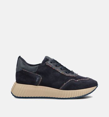Baskets bleu