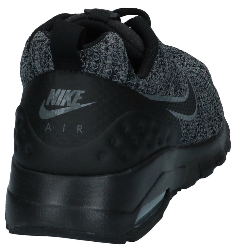 Nike Air Max Motion Zwarte Sneakers in stof (222201)