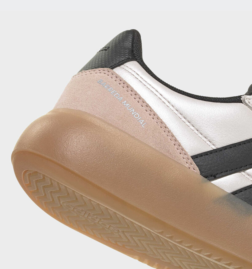 adidas Barreda Mundia Ecru Schoenen voor dames (366726) - geschikt voor steunzolen