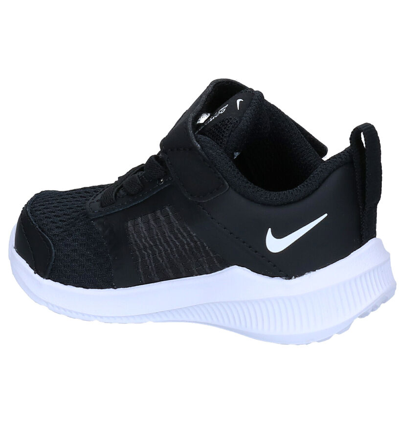 Nike Downshifter Zwarte Sneakers in stof (291278)