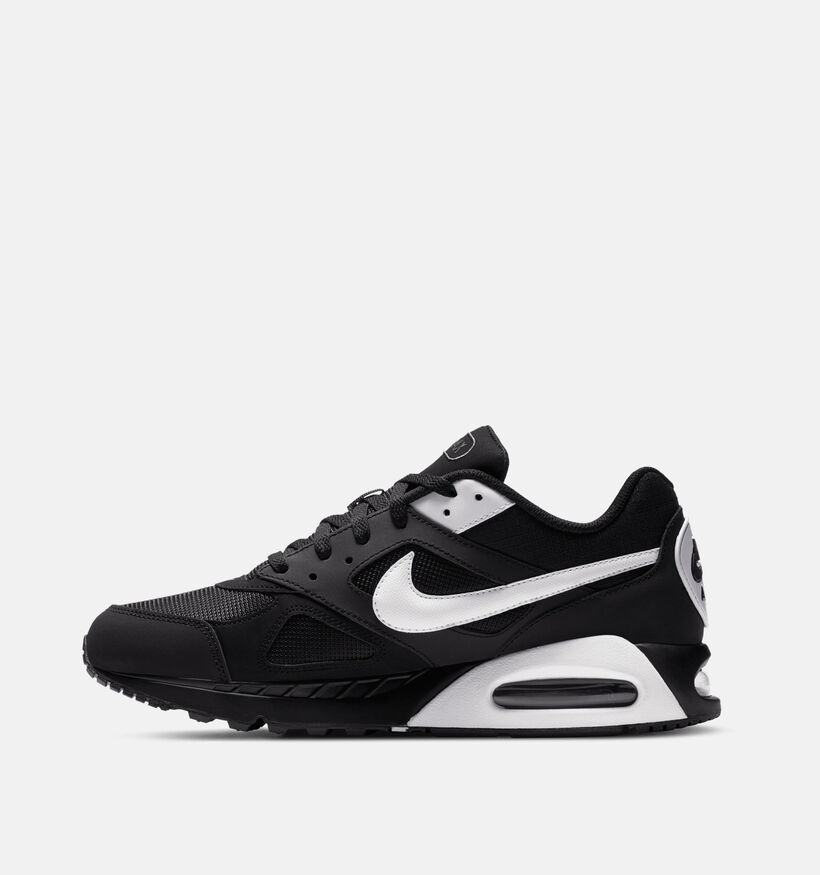 Nike Air Max IVO Baskets en Noir pour garçons, hommes (345400)