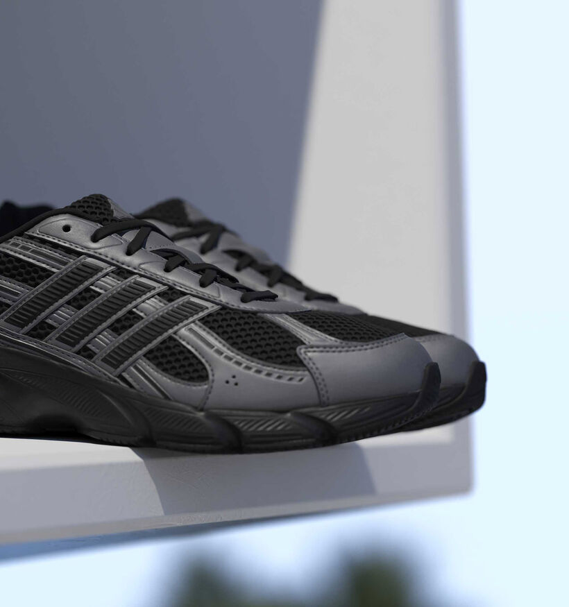 adidas Technochaos 2000 Baskets basses en Noir pour hommes (372681)