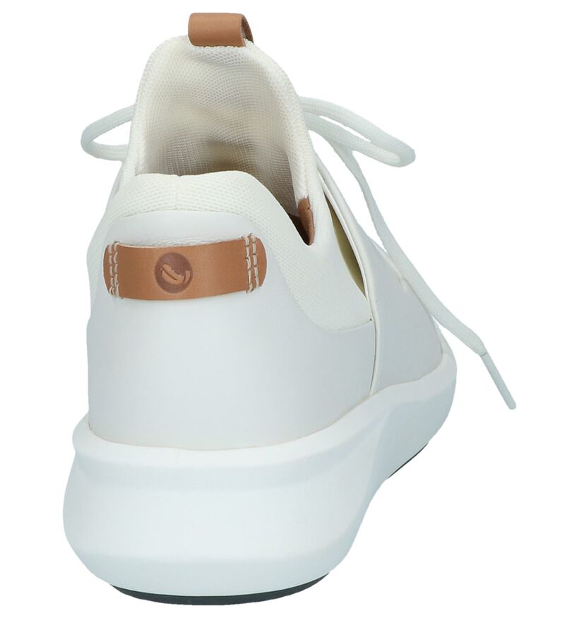 Witte Veterschoenen Unstructured by Clarks in leer (241587)