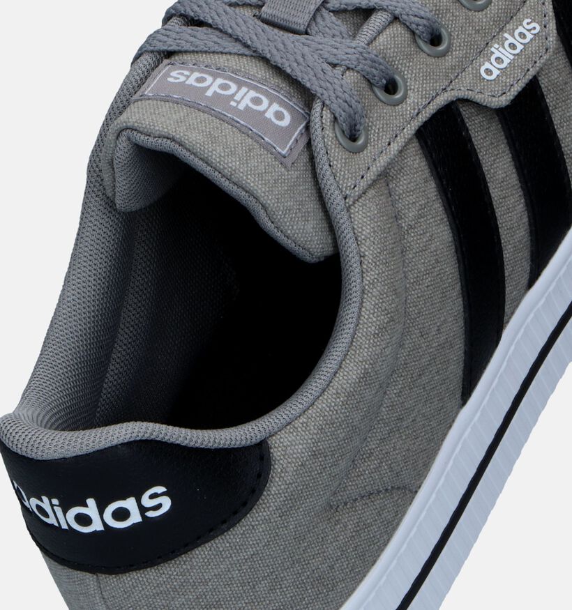 adidas Daily 3.0 Baskets en Gris pour hommes (334717)