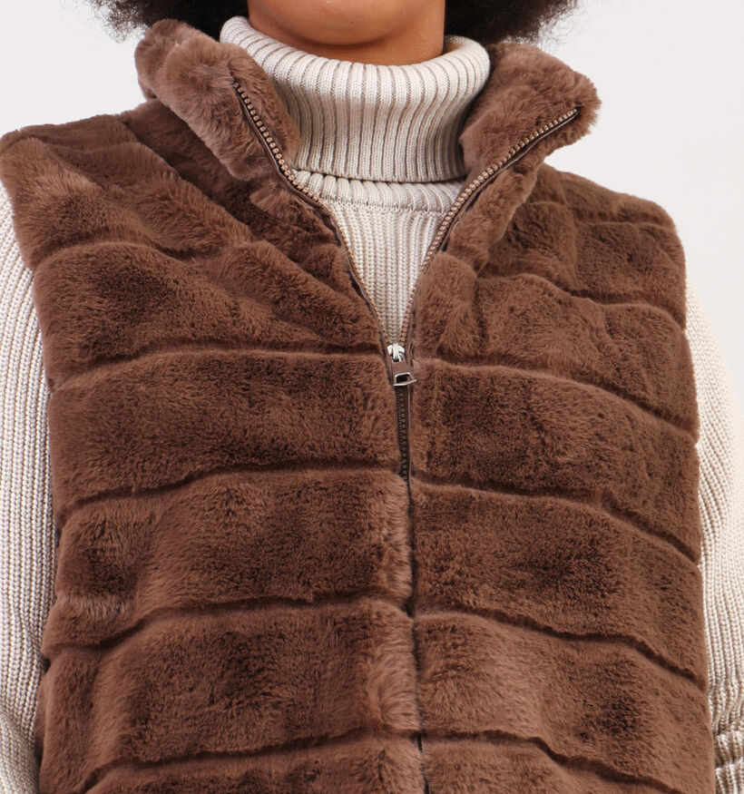 Dolce C. Zwarte Korte fluffy bodywarmer voor dames (358478)
