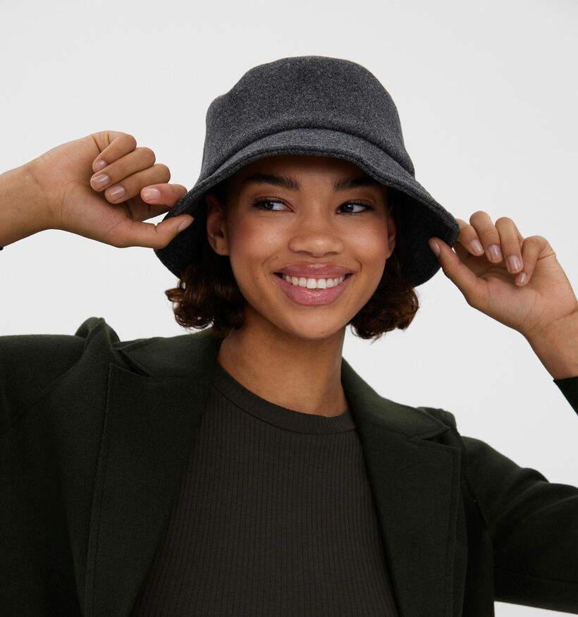 Vero Moda Bonnet en Gris pour femmes (318379)