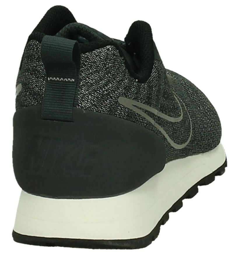 Nike MD Runner Baskets basses en Gris foncé en textile (200133)