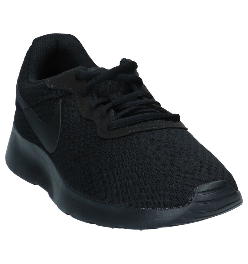 Zwarte Nike Tanjun Lage Sneakers in stof (234115)