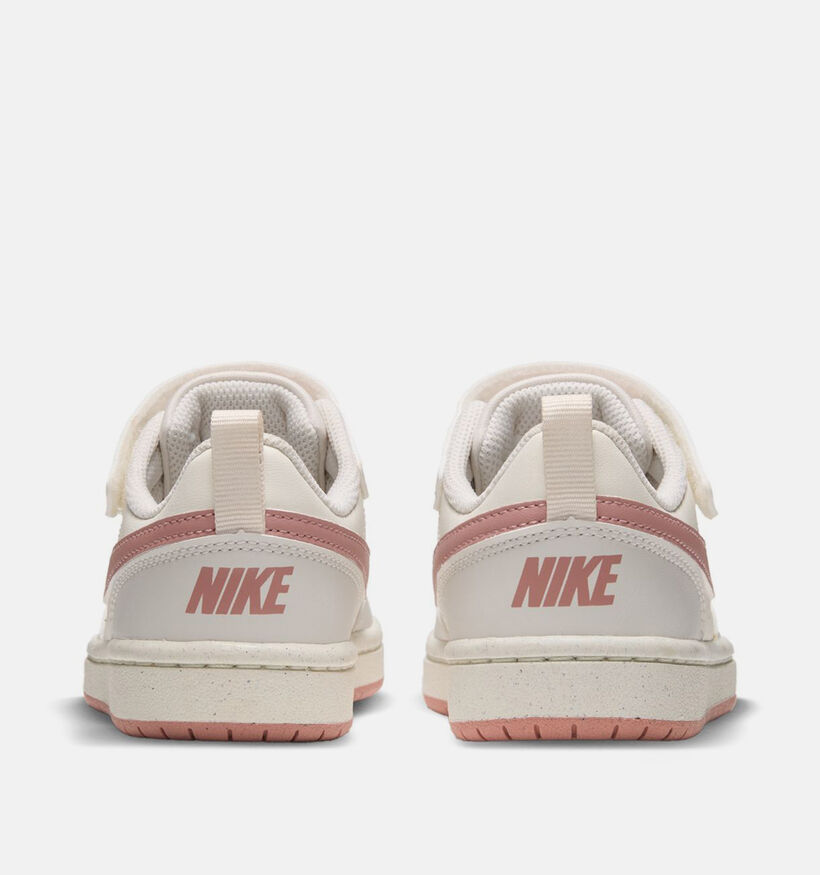 Nike Court Borough Low Baskets basses en Ecru/Gris pour filles (381057)