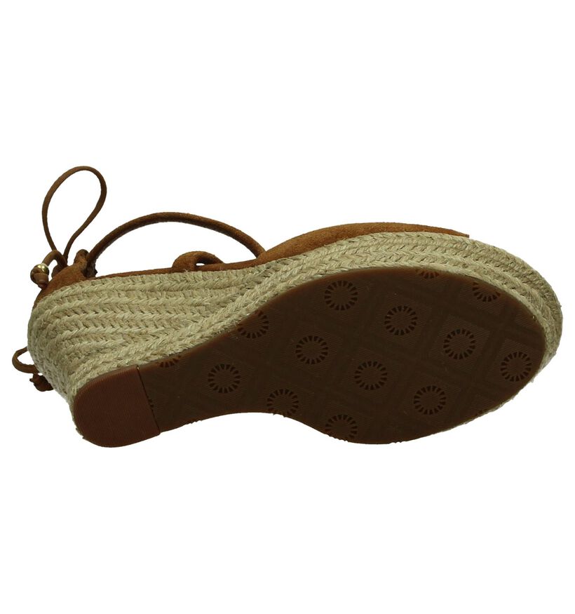 Ugg Sandalen met Sleehak Cognac, , pdp