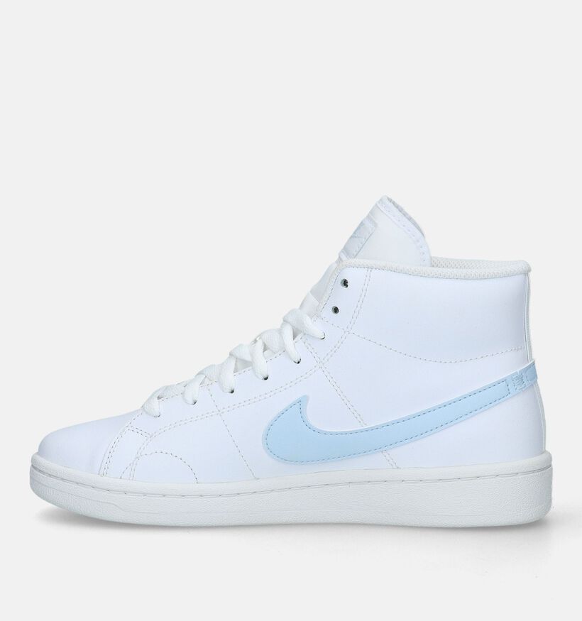 Nike Court Royale 2 Mid Baskets en Blanc pour femmes (332417)