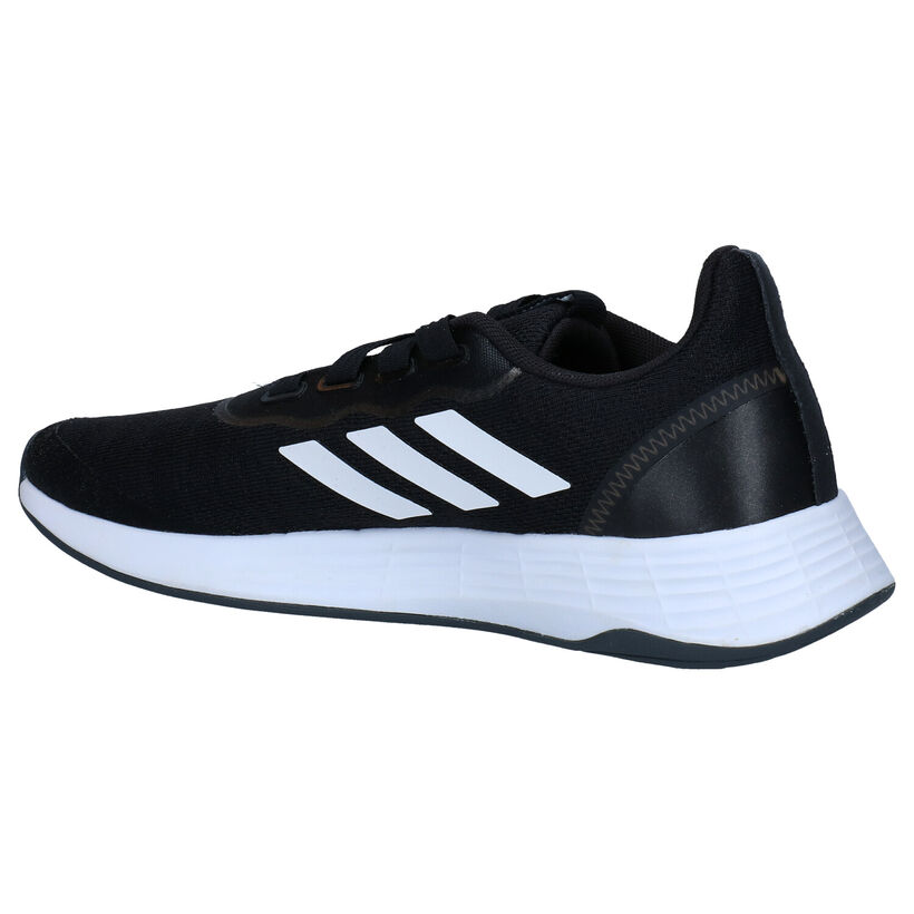 adidas QT Racer Zwarte Sneakers voor dames (284815)