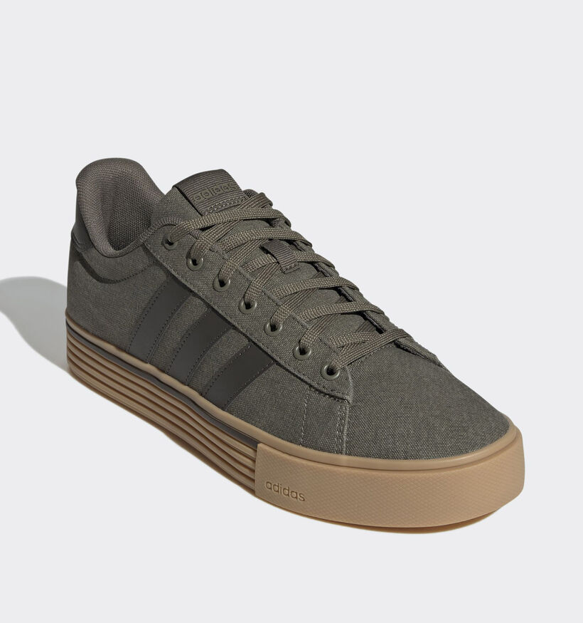 adidas Daily 4.0 Baskets basses en Vert pour hommes (372598)