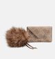 Guess Latte Logo Bag Charm en Marron/Or pour femmes (381222)