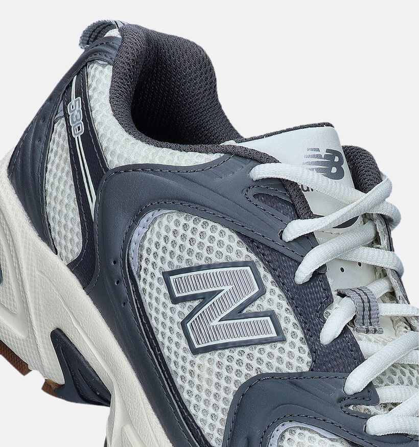 New Balance MR 530 Baskets en Gris pour femmes (358644)